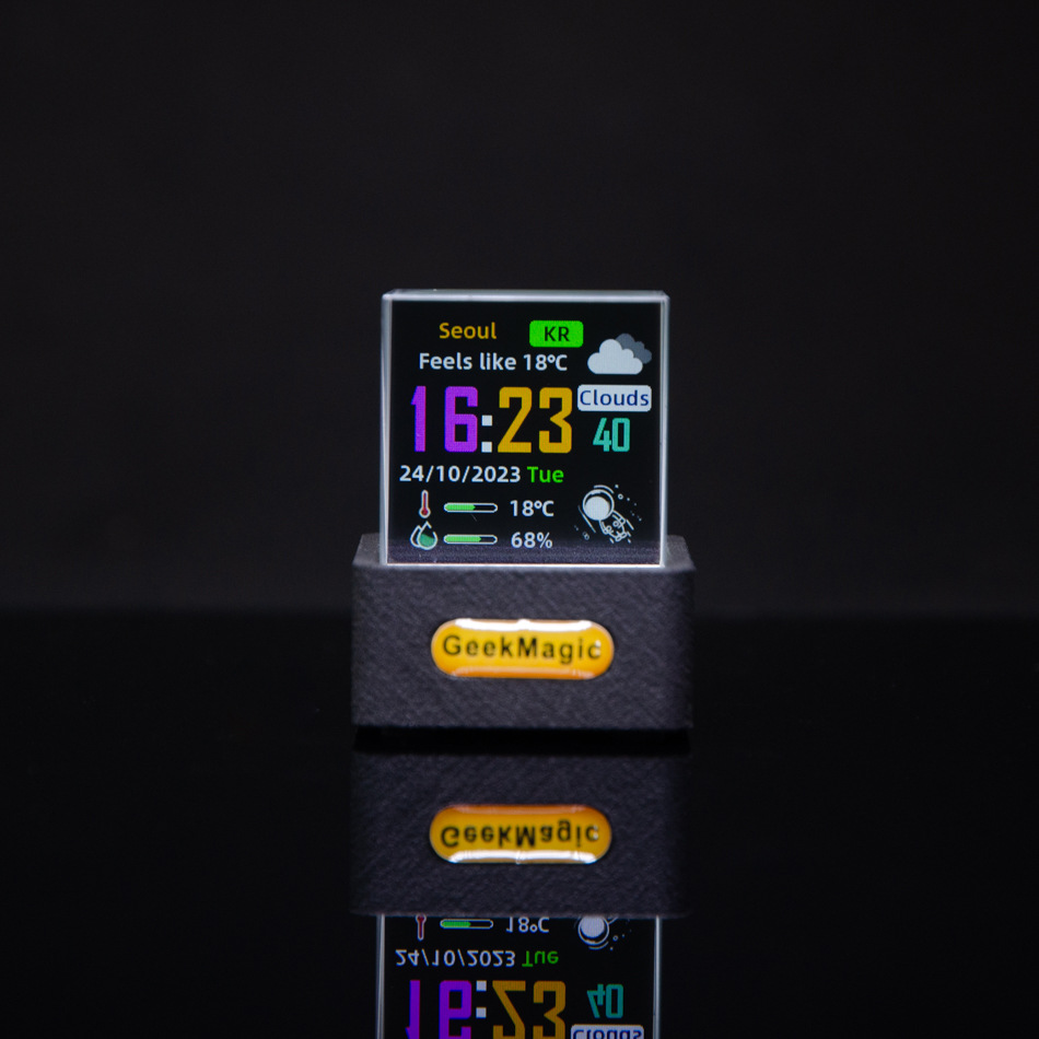 HoloCube Smart Crystal Display – Real-Time Weather, Time, GIFs & Bitcoin Crypto / Stocks (GeekMagic)